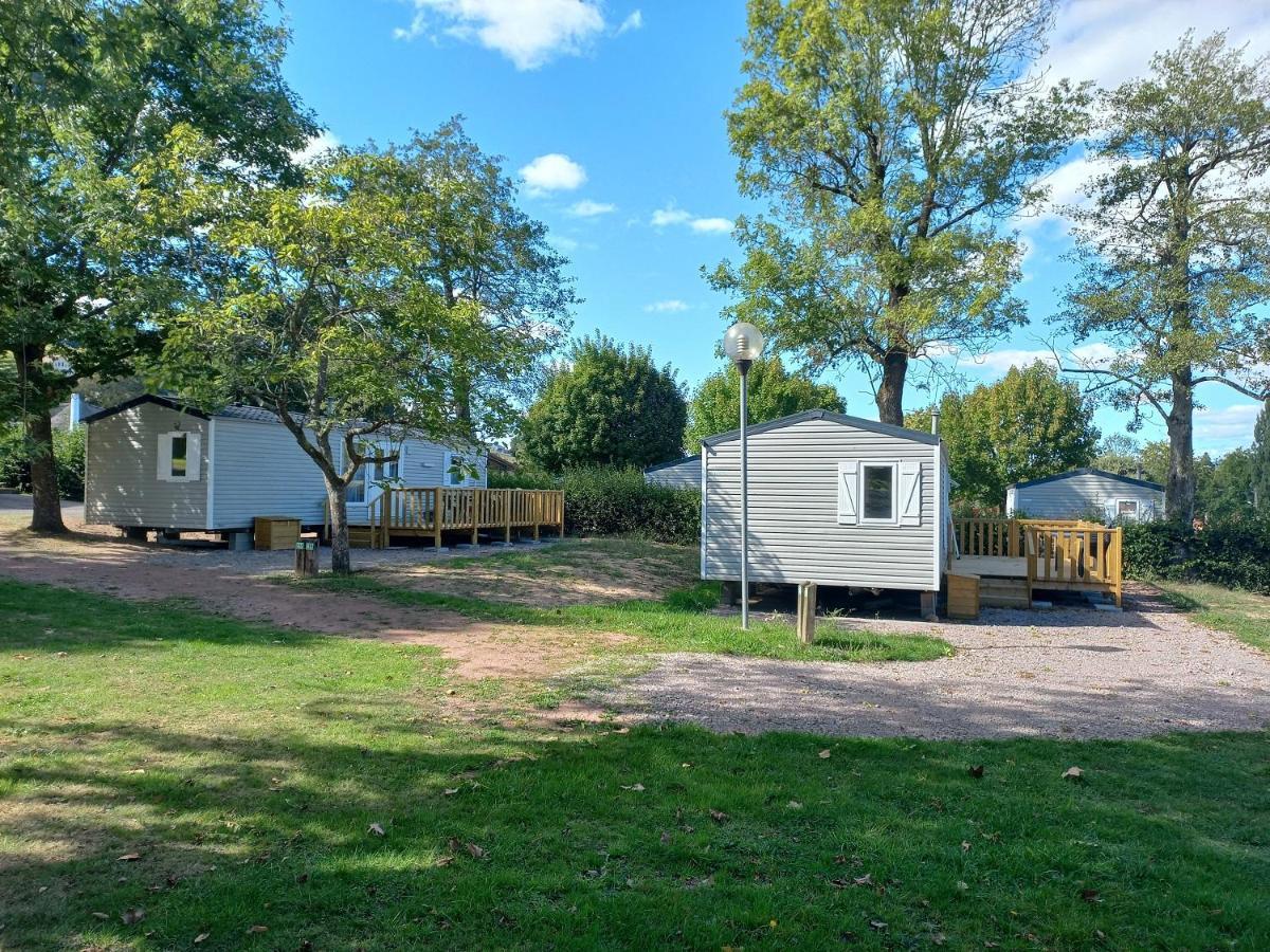 Camping Les Feuilles Chauffailles Exterior foto